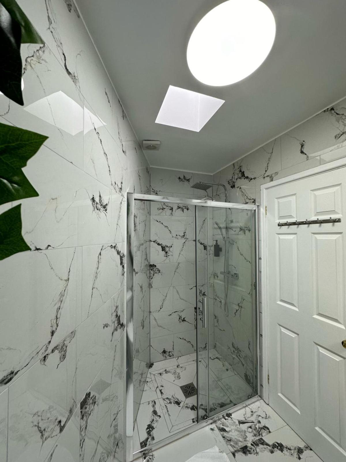 2 Twin City Apartments, 2 Ensuites, City Centre & Free Parking Birmingham Exterior foto